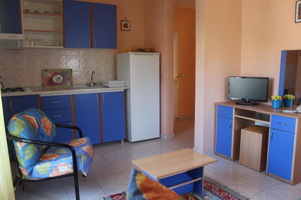 Yalcinkayalar Aparthotel Datça Bilik gambar