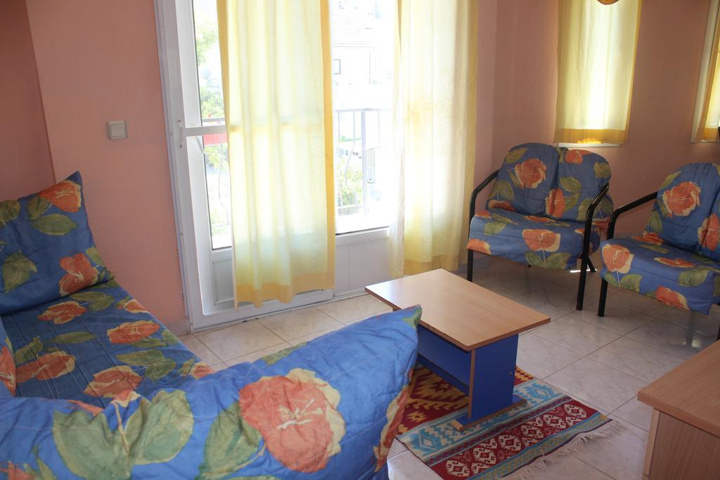 Yalcinkayalar Aparthotel Datça Bilik gambar